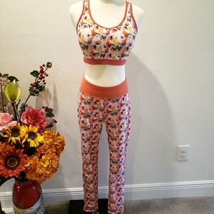 UNIQLO Racerback Sports Bra & Full Length Leggings 2-Piece Set--L